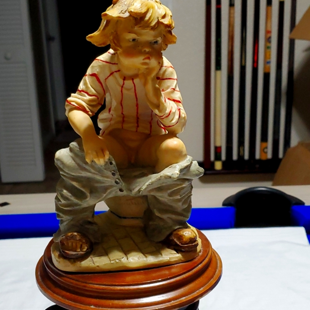 Figurine